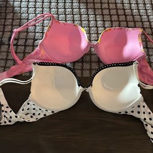 Victoria Secret 4 ‘Very Sexy’ pushup Bra’s 34C Preloved excellent condition SOLD